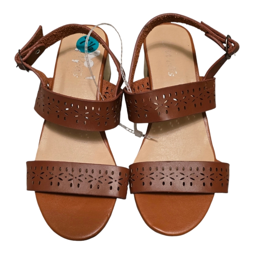 NWT - G. Wells Wedge Heel Sandals
